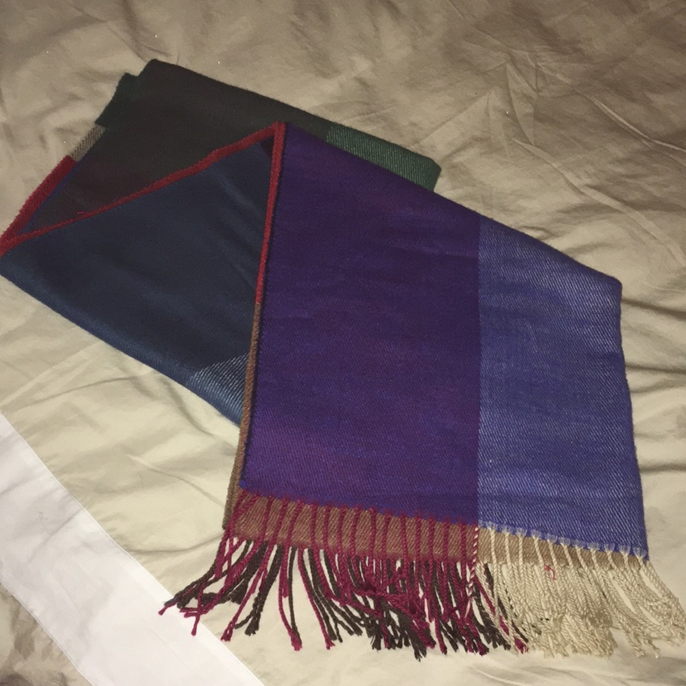 LARGE WRAP/SHAWL/SCARF